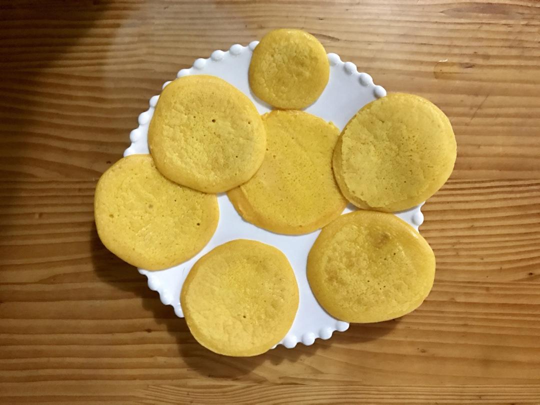 一岁宝宝辅食：奶香南瓜饼