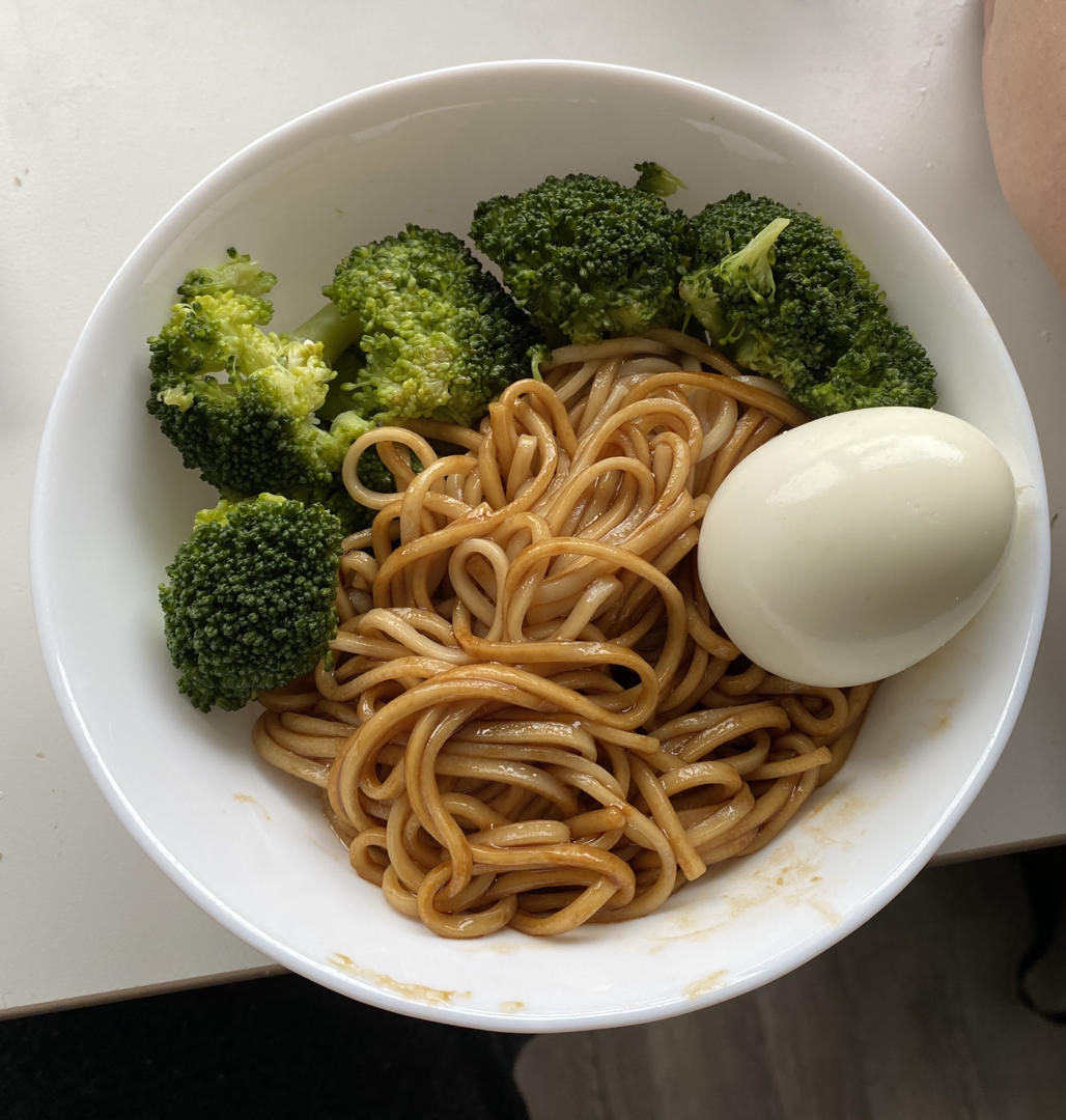 葱油拌面Spring Onion Noodles