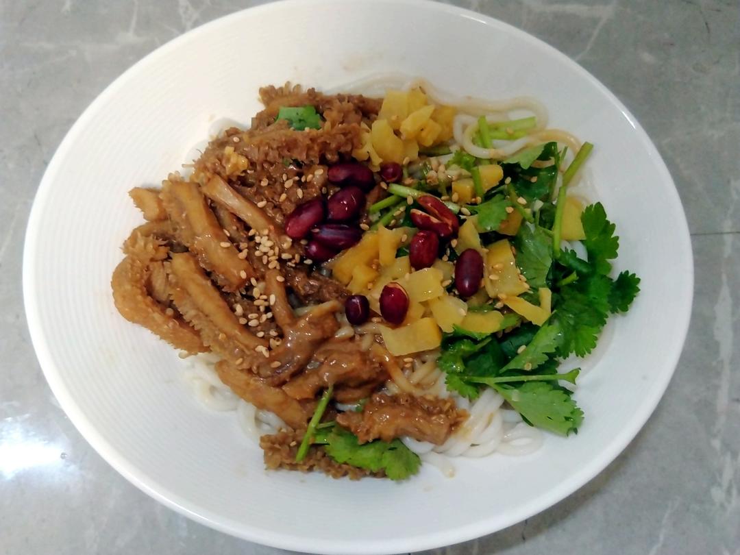 被香味叫醒的牛肚拌粉