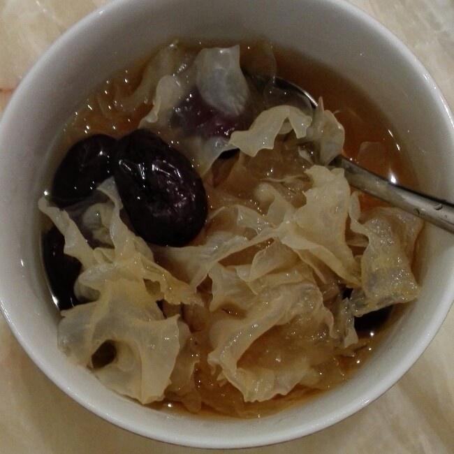 银耳红枣羹