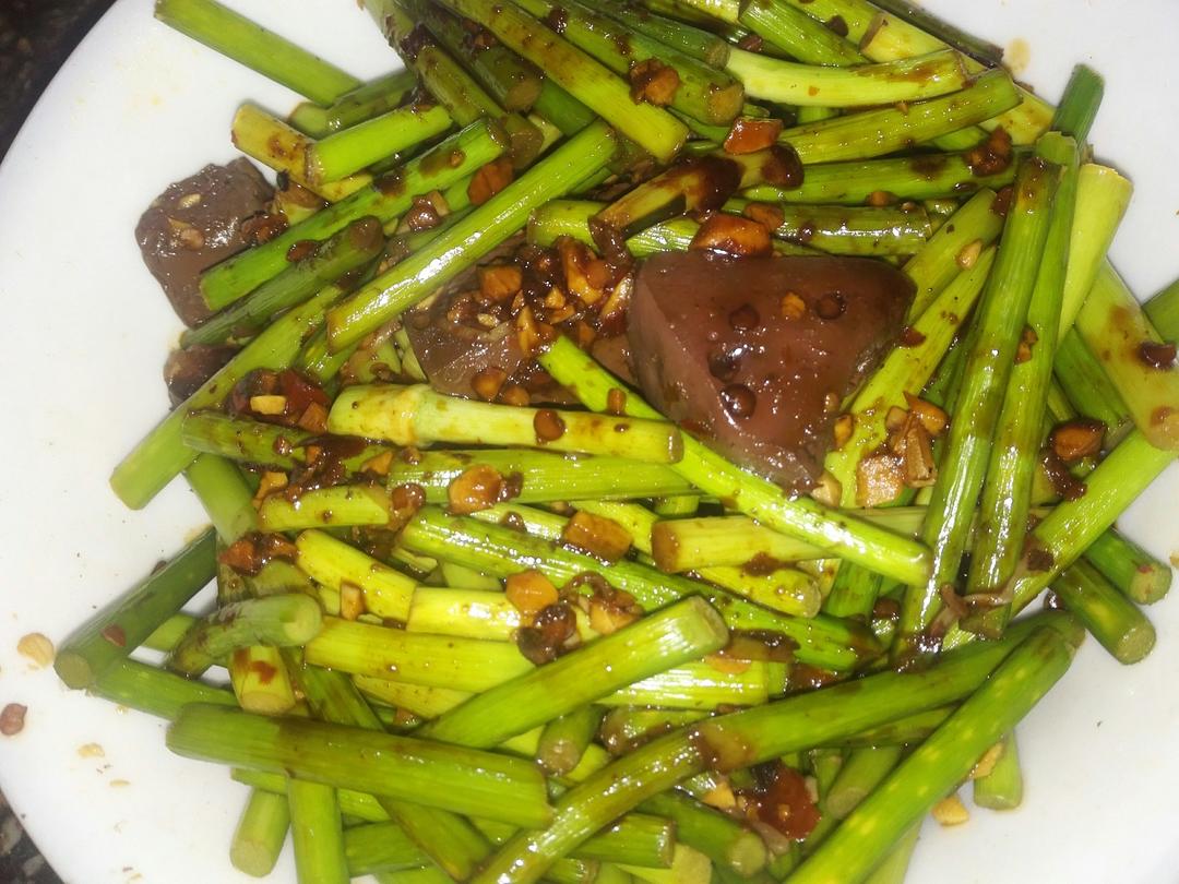 蒜苔炒肉