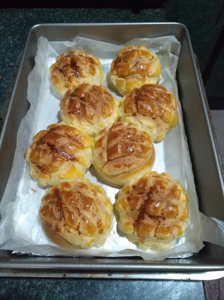 一次发酵直接法～酥脆掉渣菠萝酥皮包