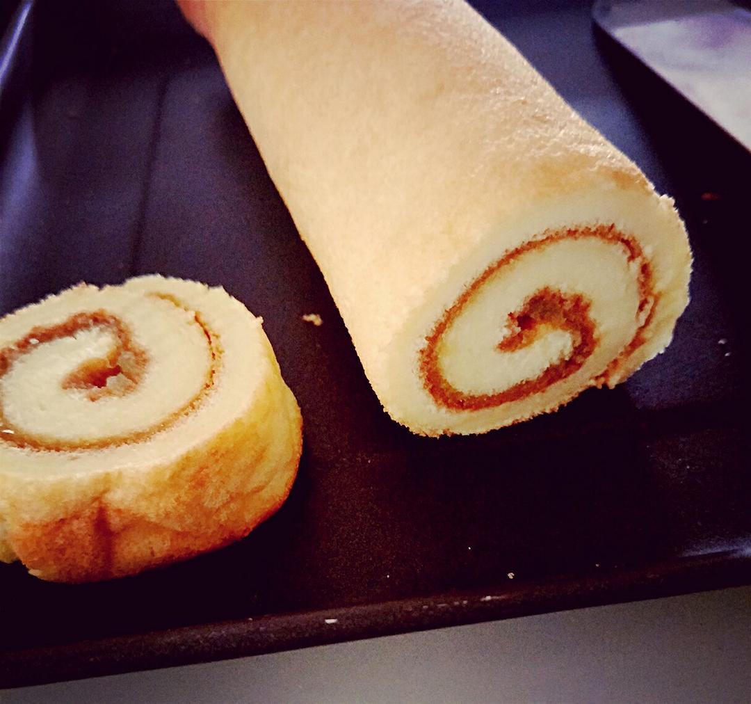 《Tinrry下午茶》教你做基础原味蛋糕卷