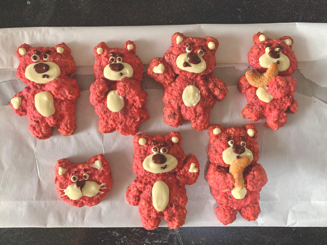 超可爱又好吃的草莓熊曲奇🍓全麦低卡，无模具