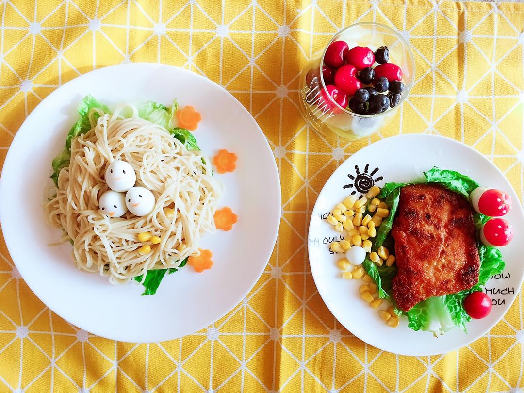 饥饿的小鸟面条