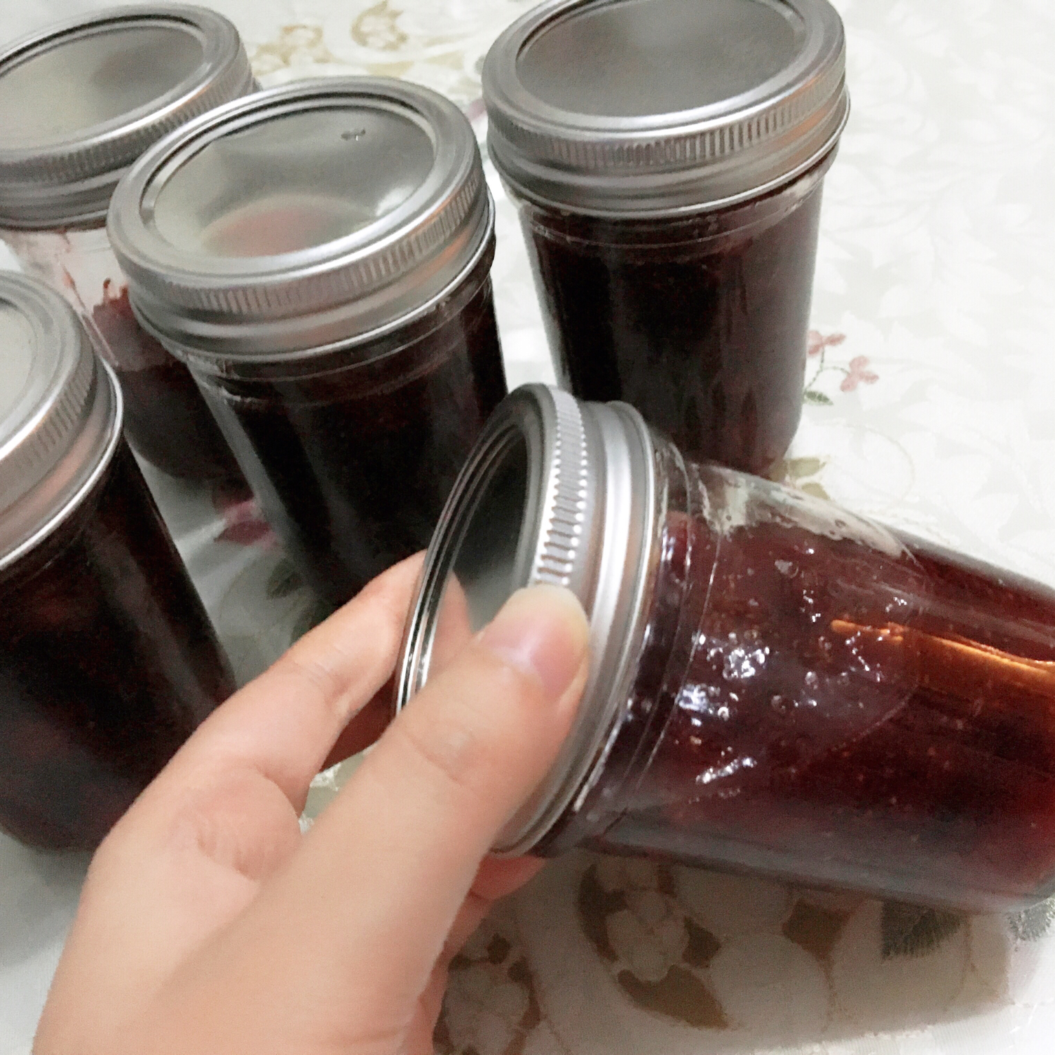 《Tinrry下午茶》番外篇-满满果肉的草莓果酱