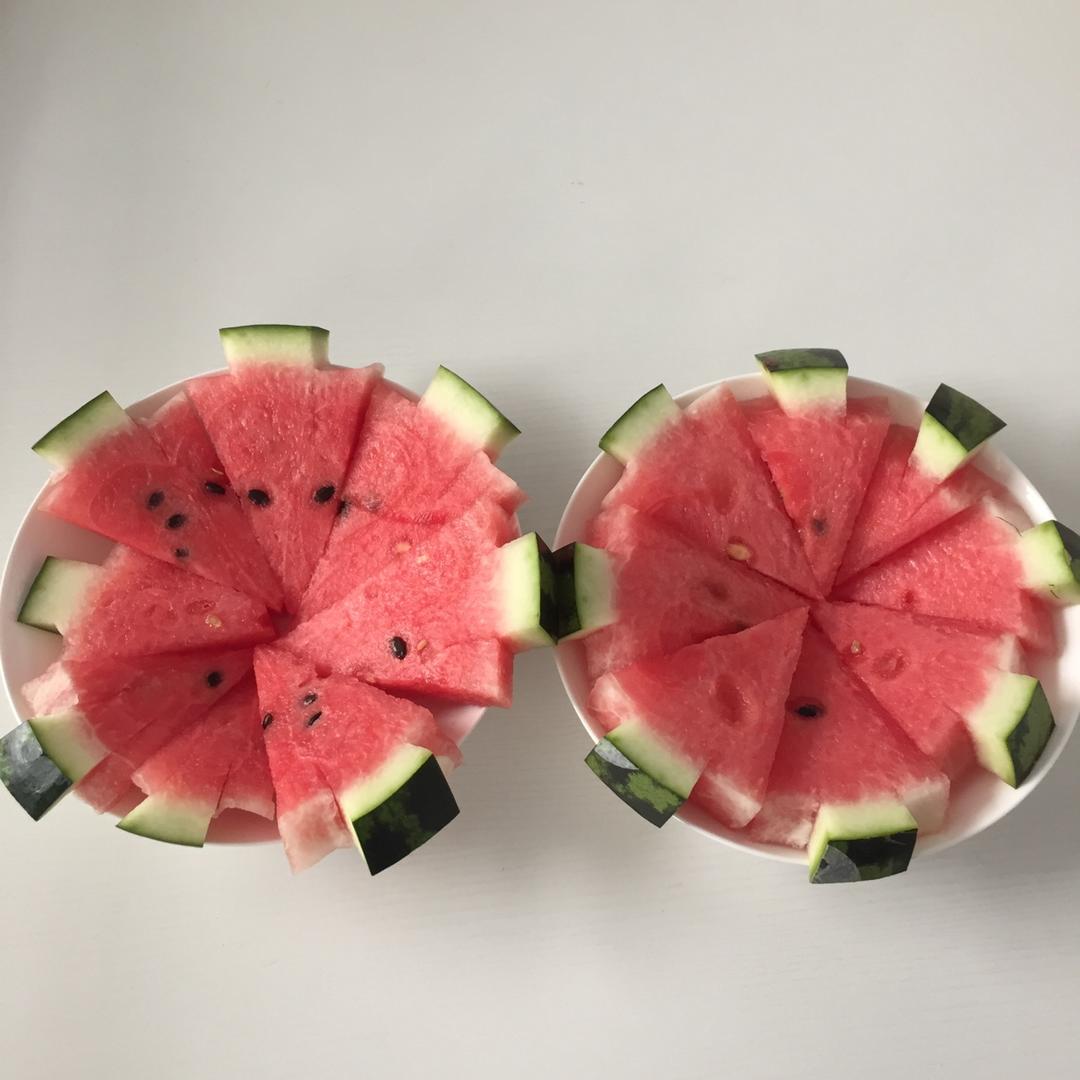 自由自主做的切西瓜新方法