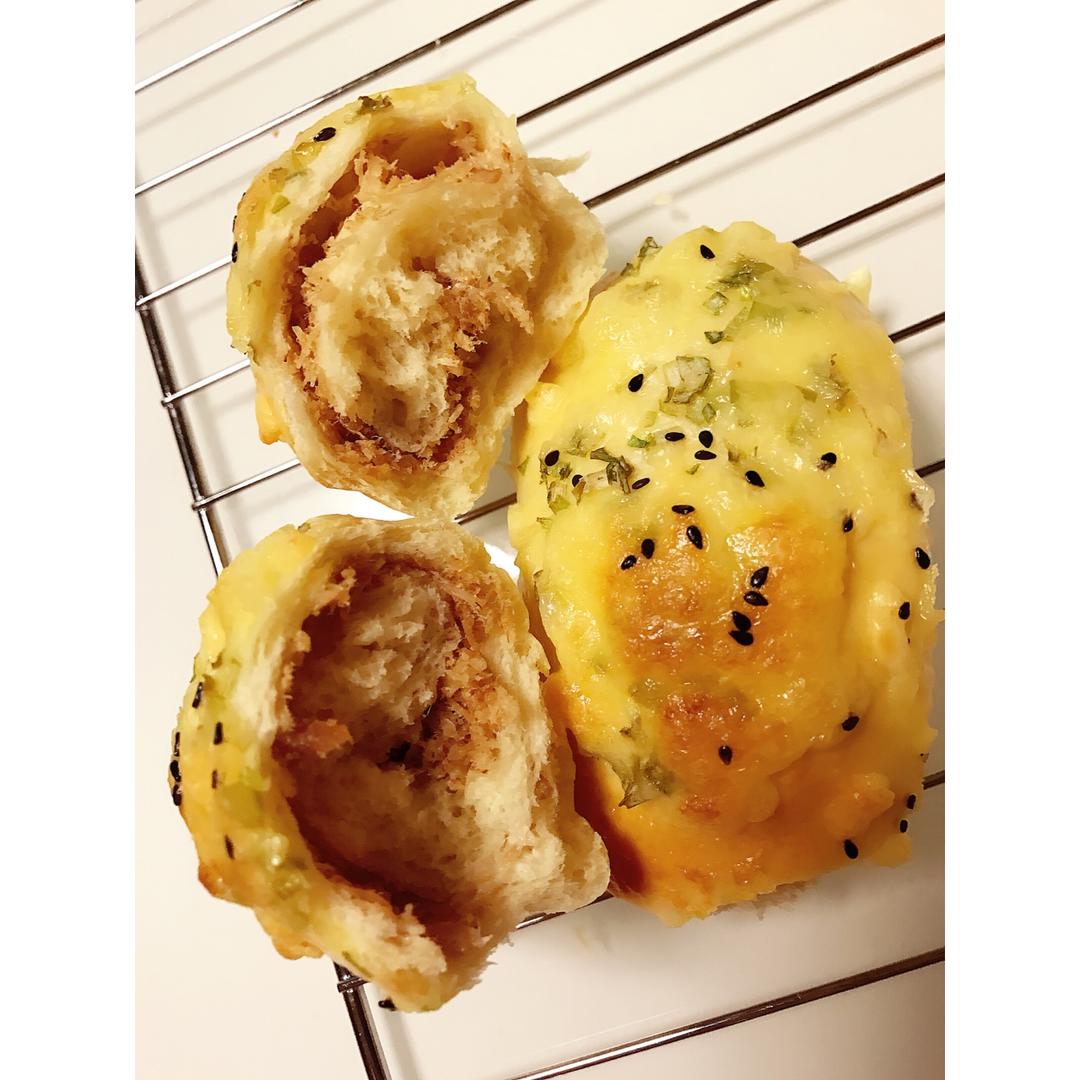 肉松葱香芝士面包