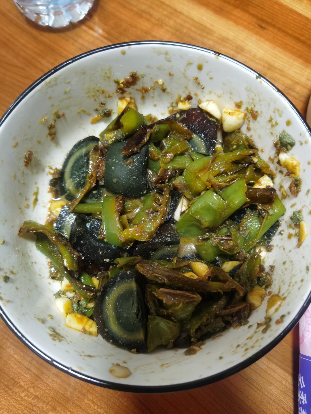 【正宗湘菜】擂辣椒皮蛋