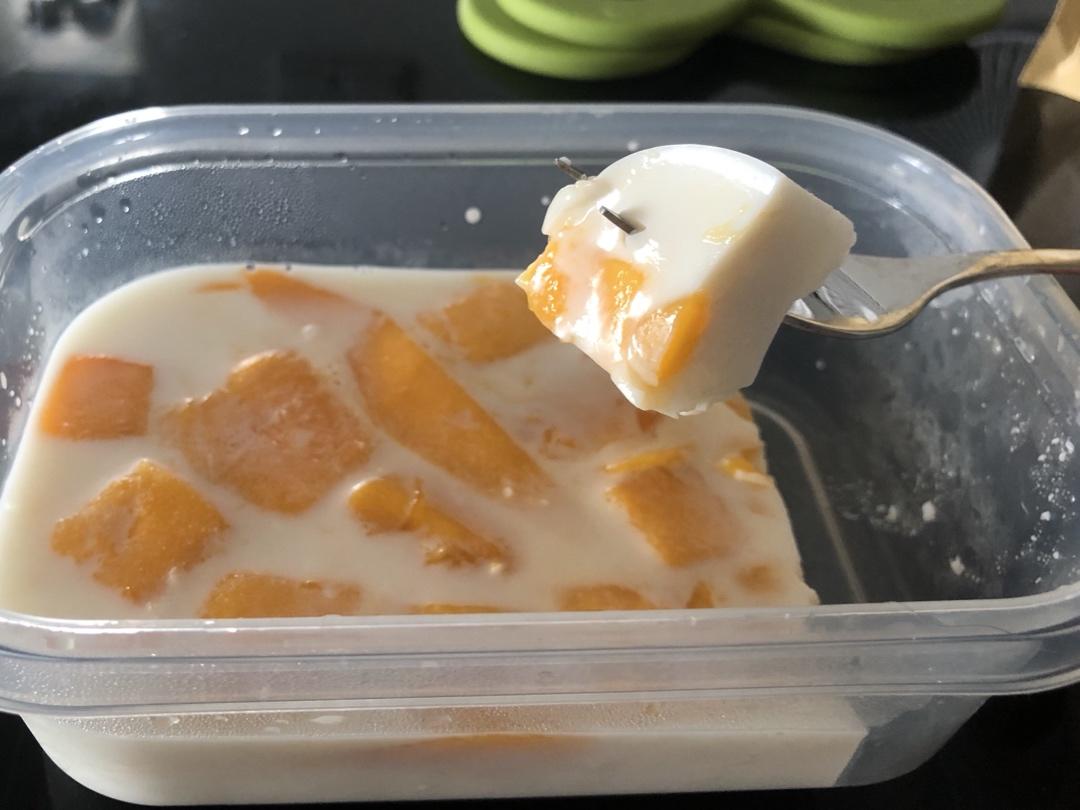 牛奶芒果小方