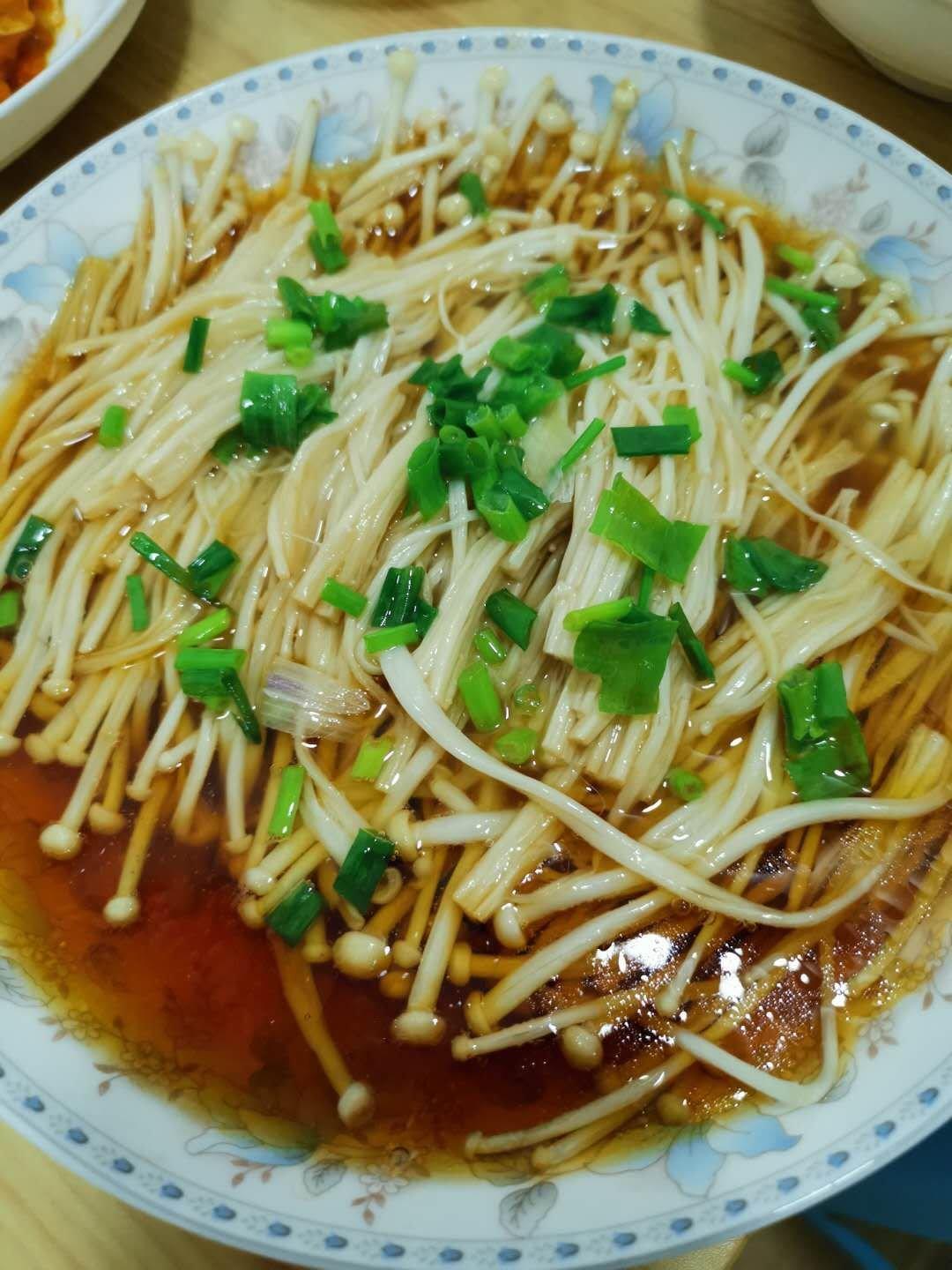 油泼金针菇