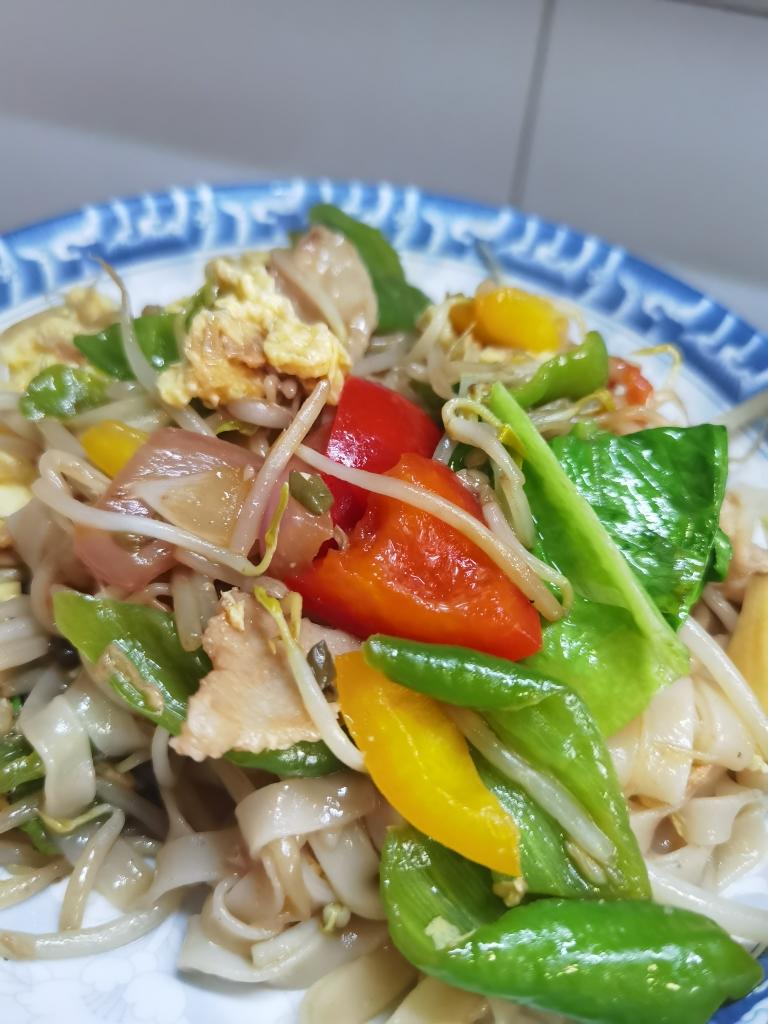 河粉炒一切的做法