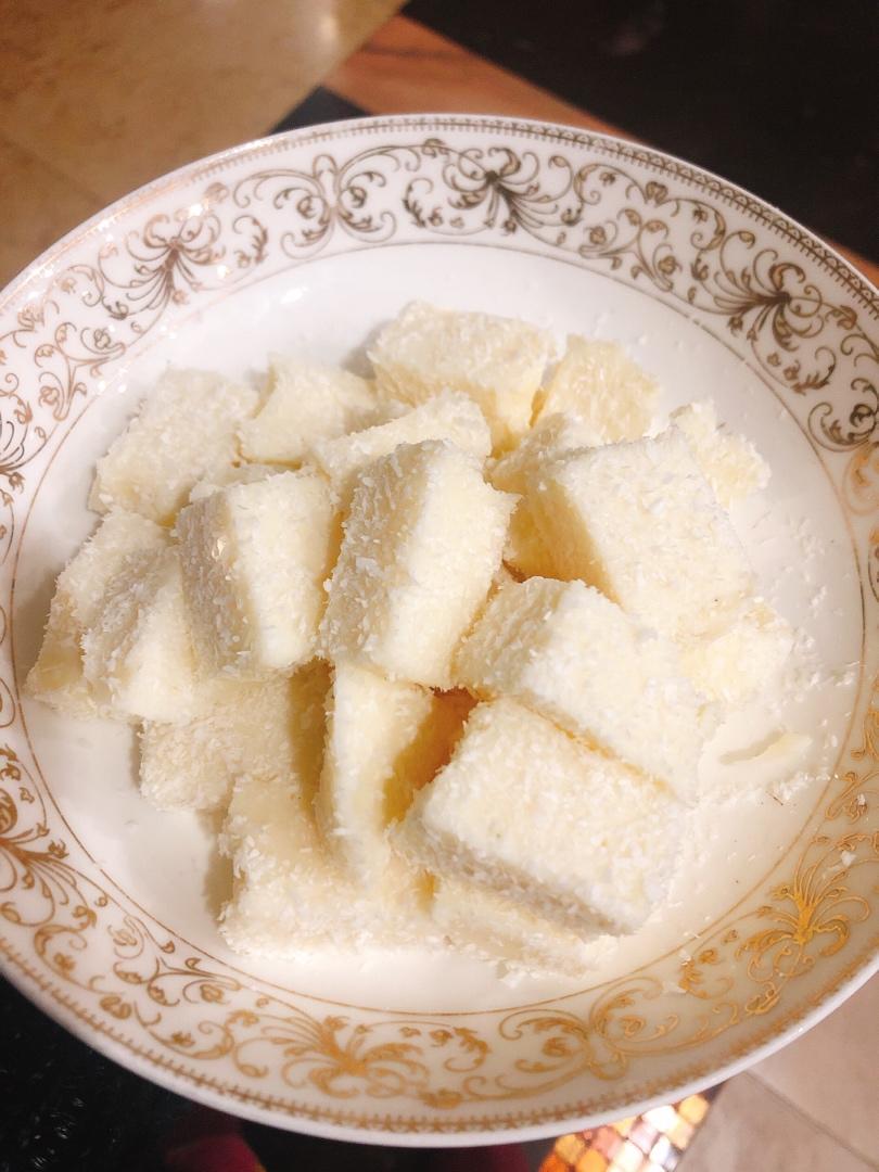 （只需4种材料)牛奶小方