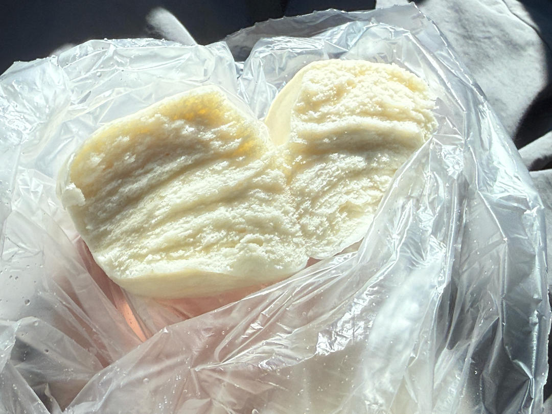 一发奶香小馒头，口感特别好！