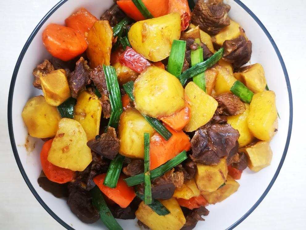 简单快手念念不忘的土豆牛肉