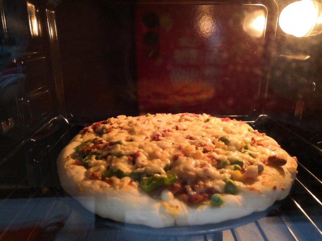 8寸纯手工什锦披萨