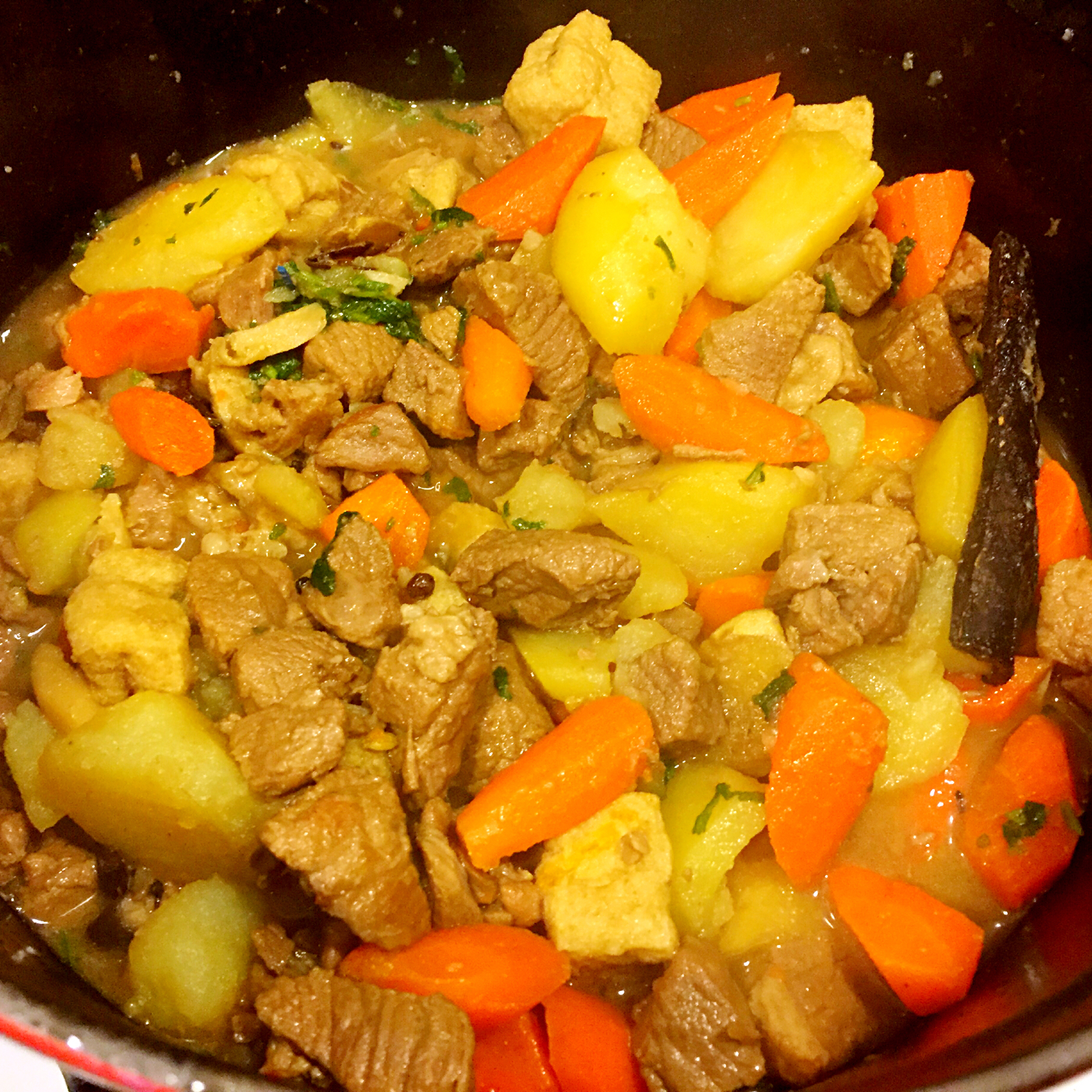 红焖羊肉炖胡萝卜