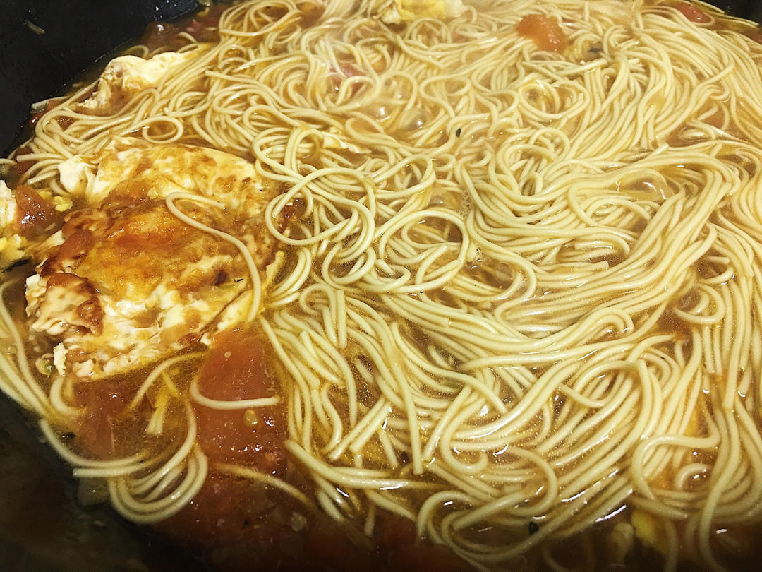 香到舔盘子🉐️荷包蛋焖面🍜超满足❗️