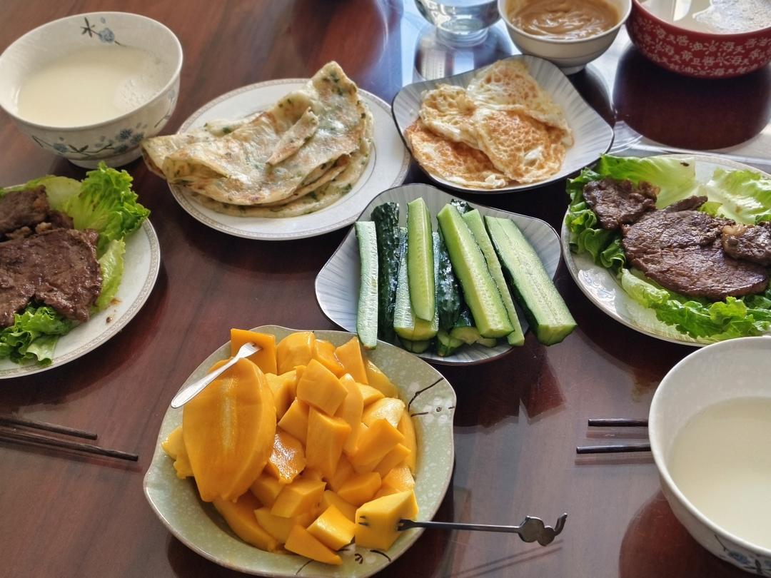 我家的一日三餐