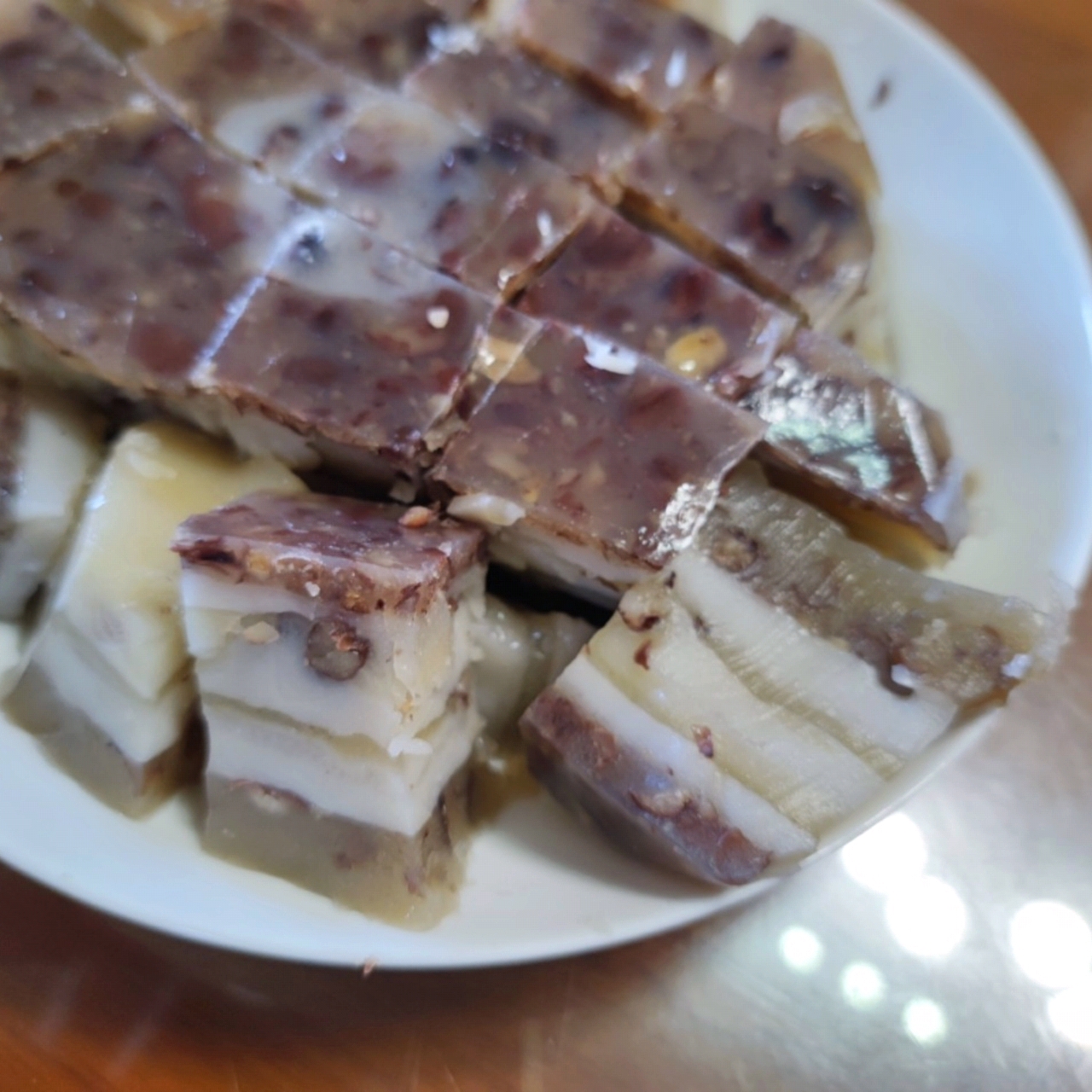 红豆椰汁千层马蹄糕，广东人的最爱，配方比例详细介绍。新手也能一次成功