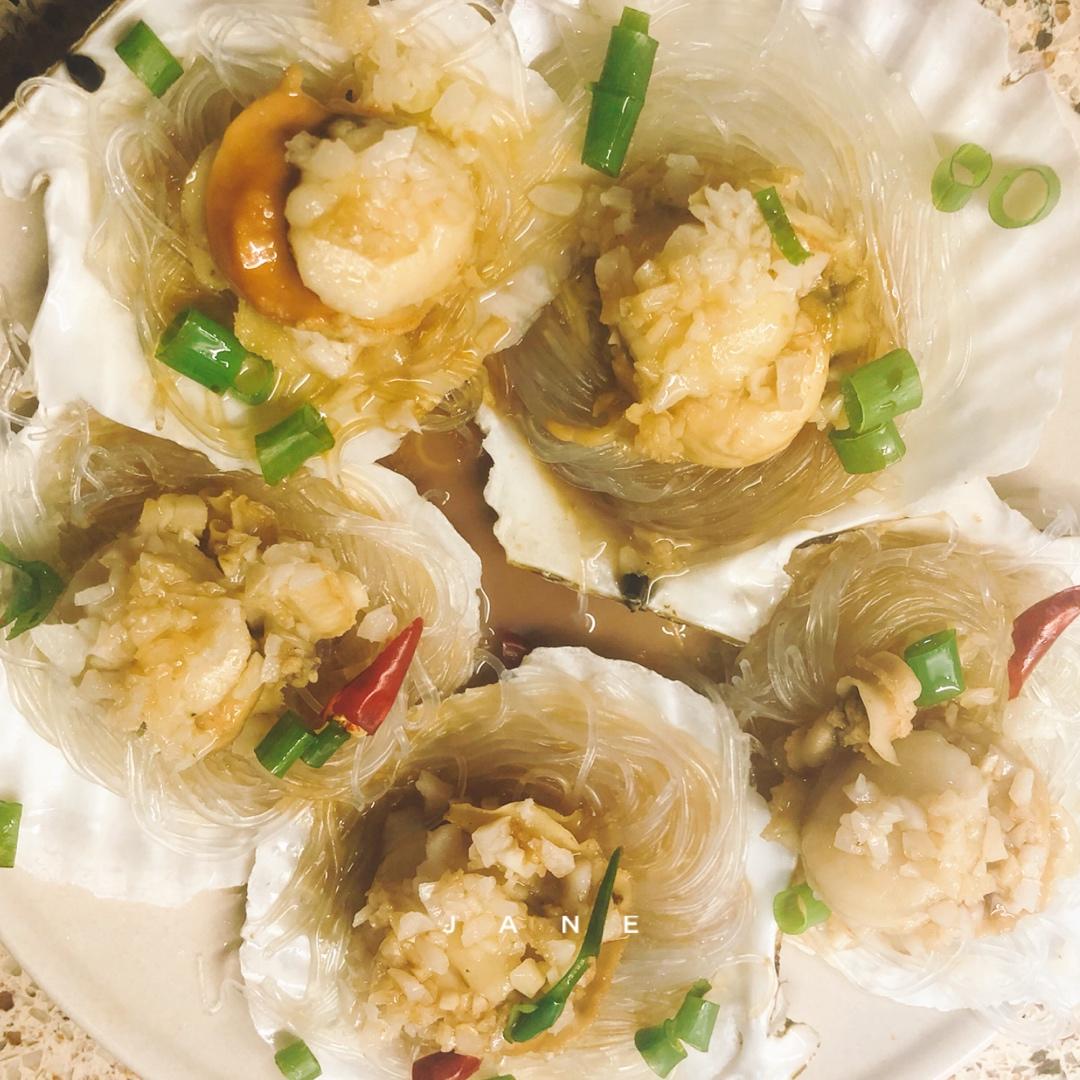 蒜蓉粉丝蒸扇贝