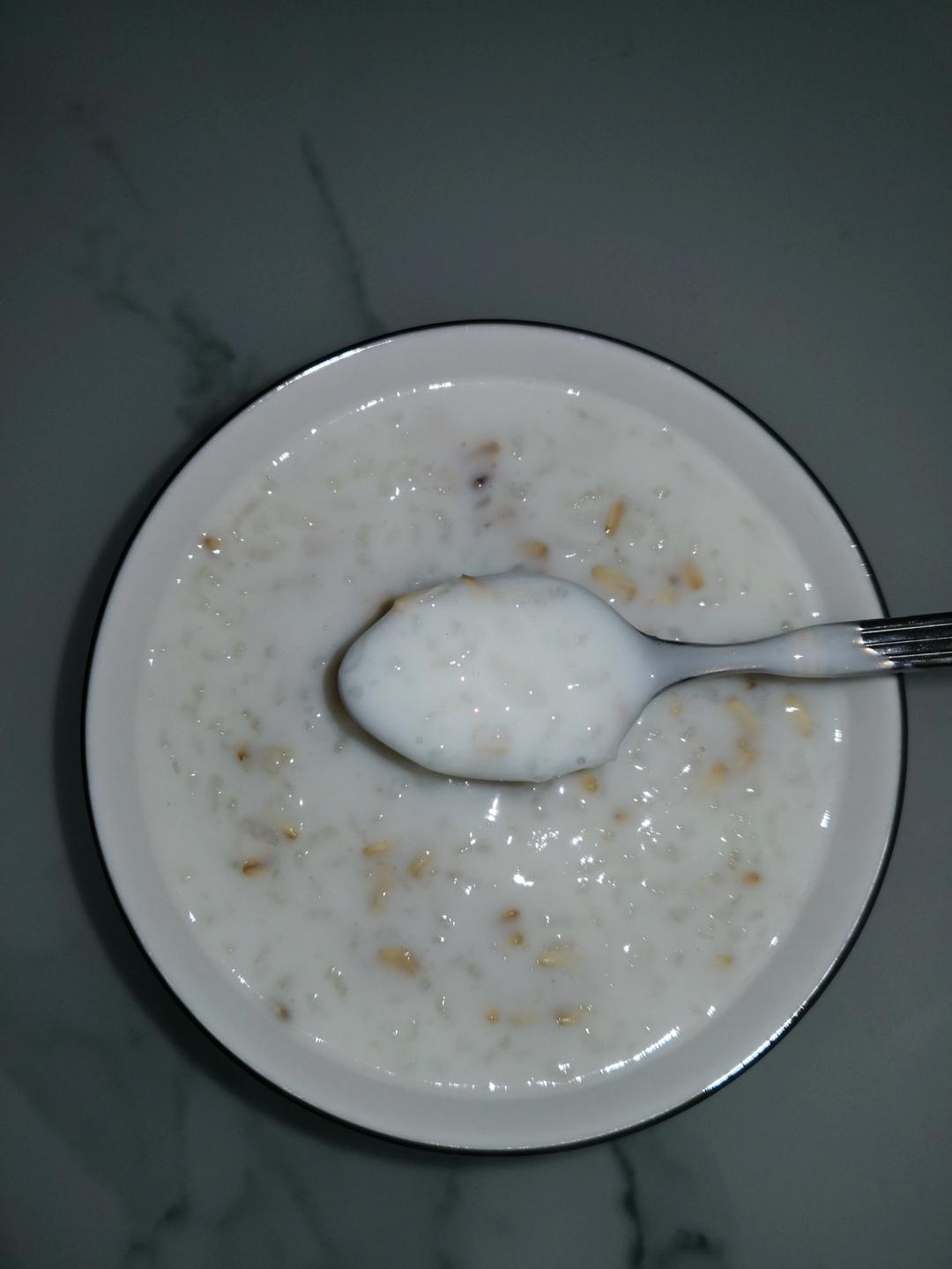 牛奶燕麦粥（浓稠）