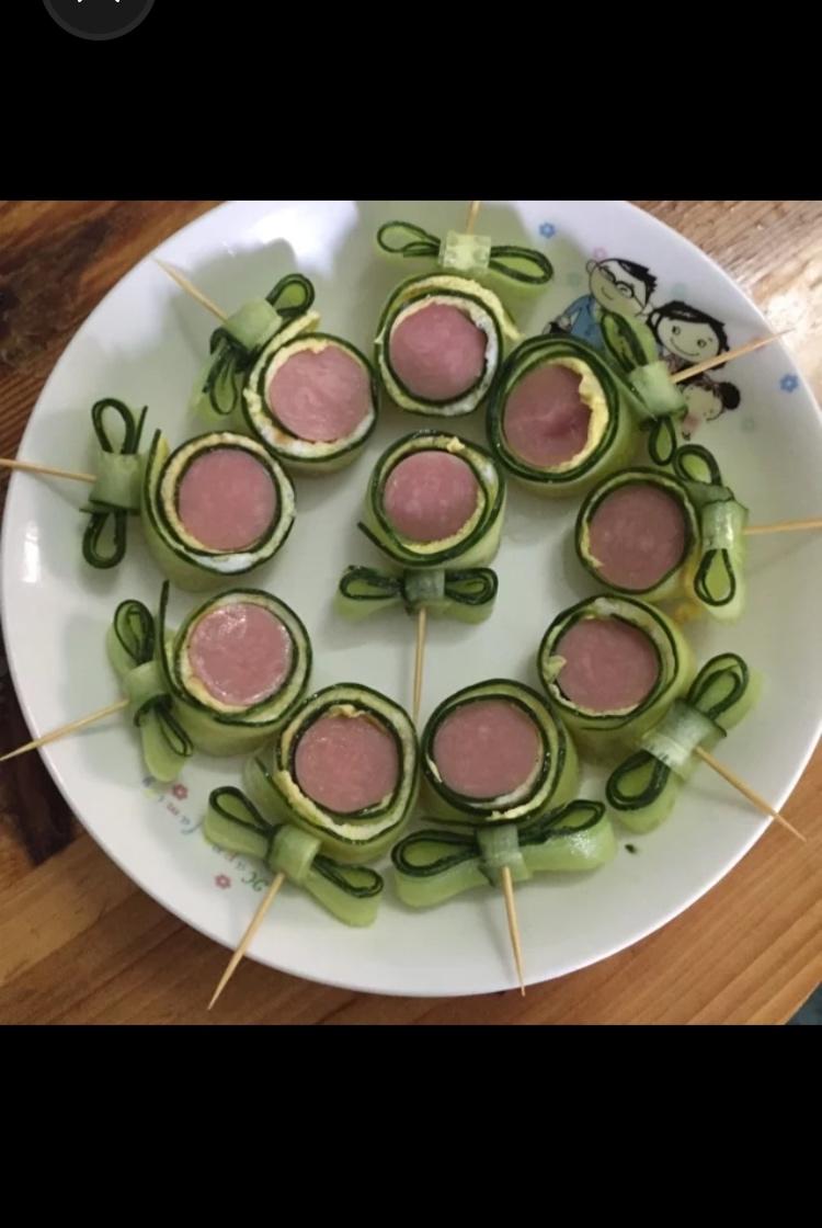 黄瓜鸡蛋火腿棒棒卷
