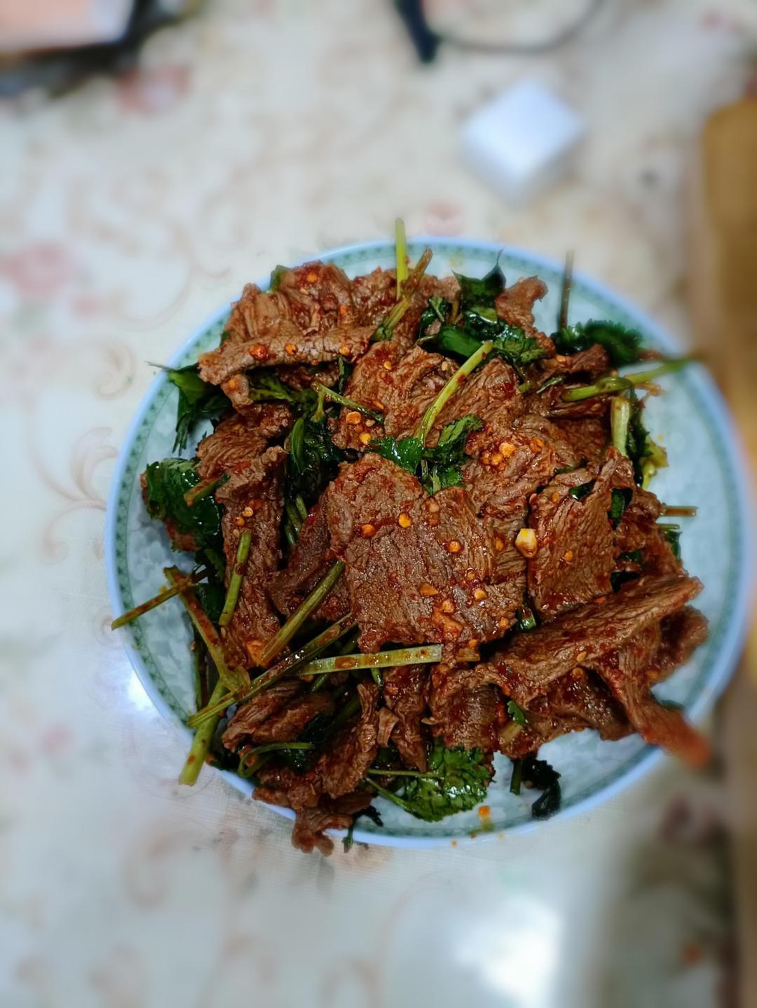 凉拌香菜牛肉
