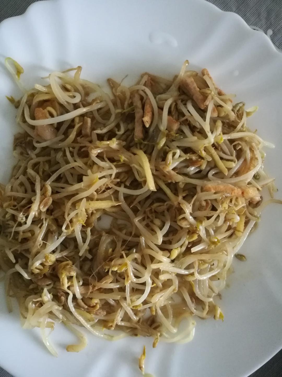 豆芽炒肉丝