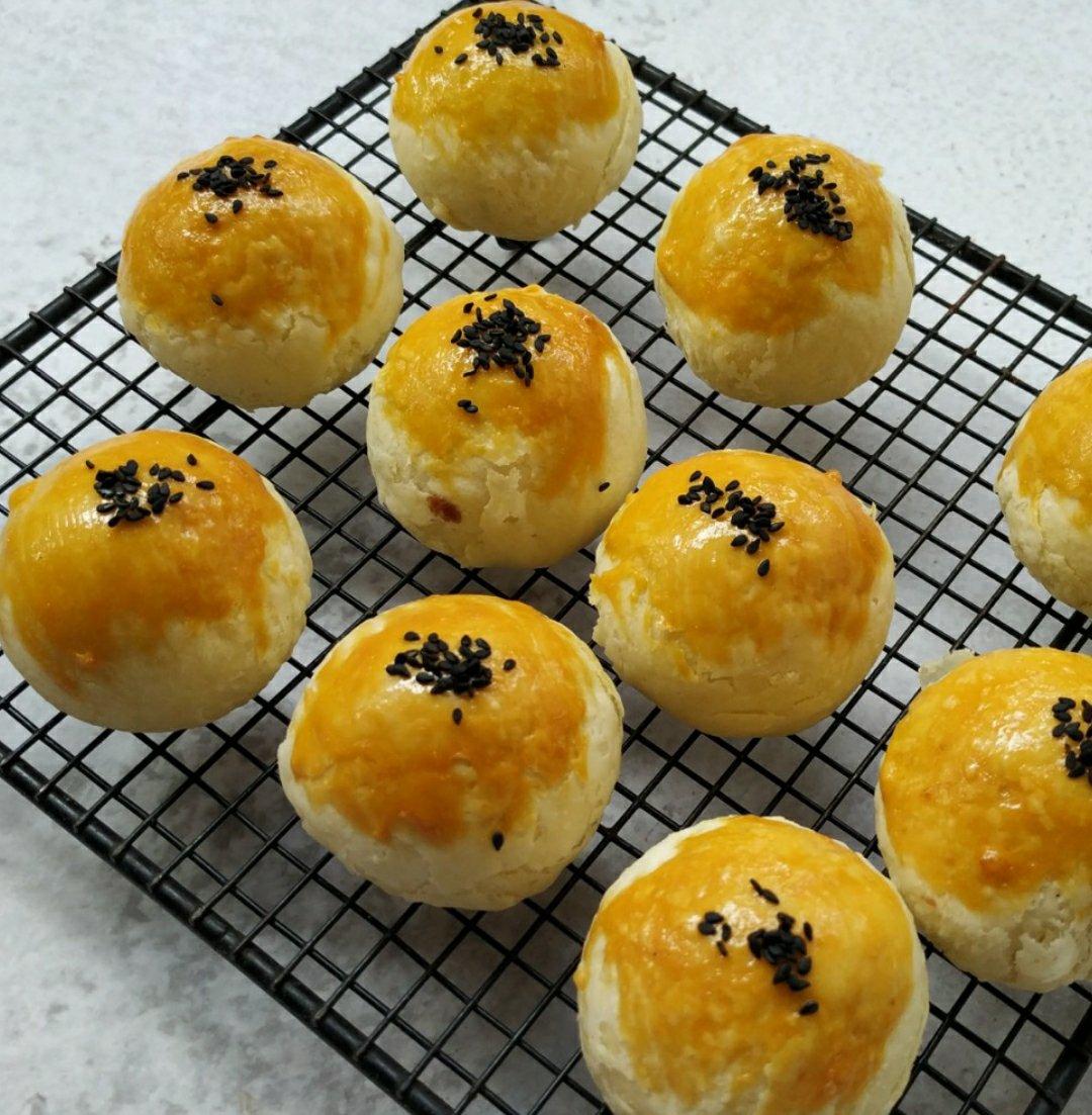 7天还酥掉渣的蛋黄酥（黄油版、猪油版）