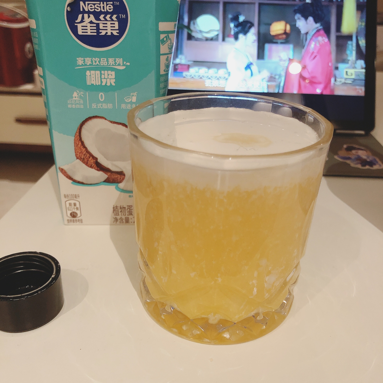 奶盖黄金鸡尾酒的做法 步骤4