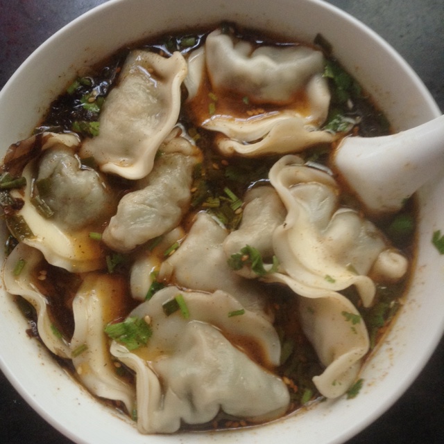 酸汤水饺