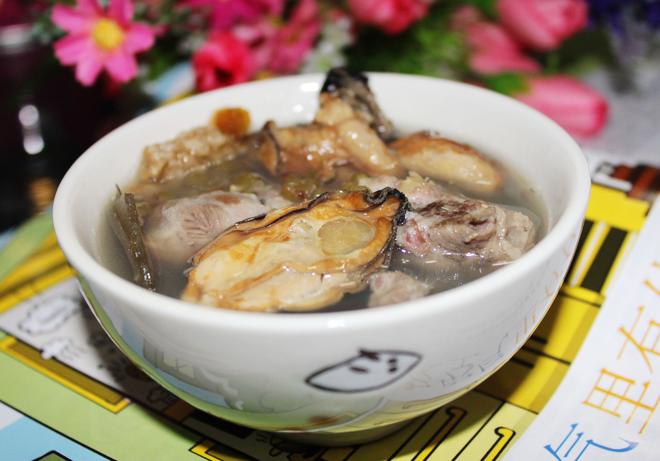 蚝豉海带猪骨汤的做法