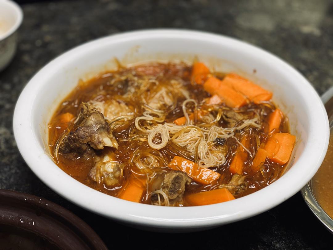 川泰排骨鱼翅粉(不正经的菜谱)