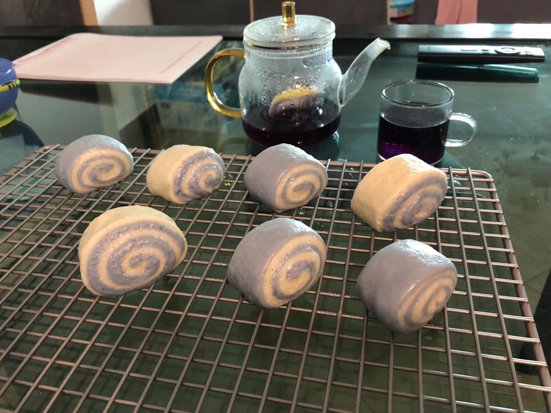 「原创」椰香花花小馒头                   （蝶豆花汁）