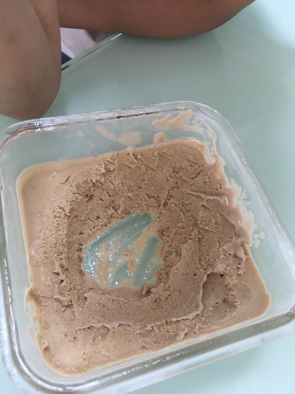 适合小朋友的冰淇淋（介意生鸡蛋的进）消耗淡奶油的好办法