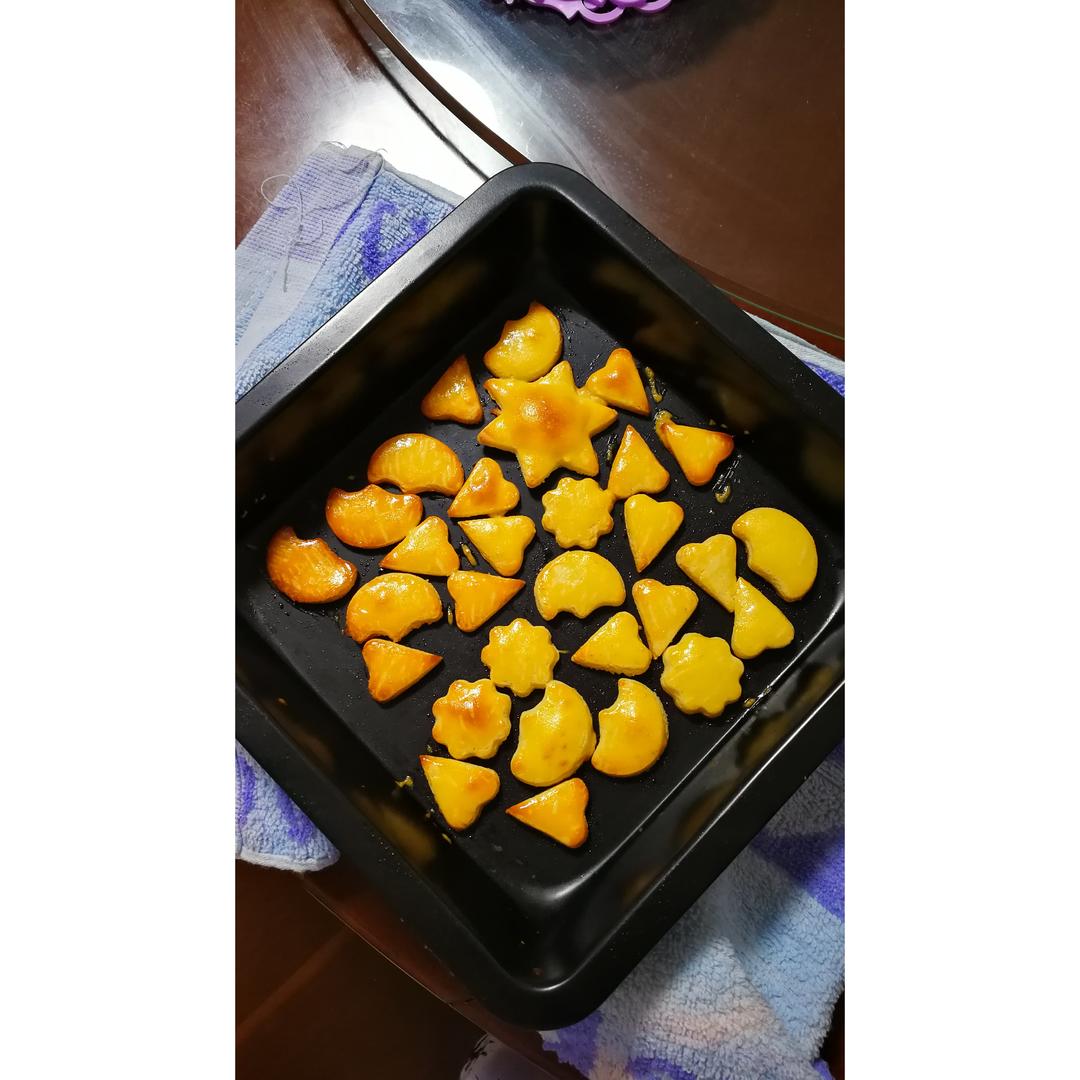 牛奶饼干