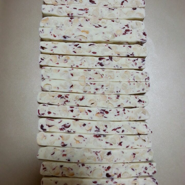 多味花生牛轧糖