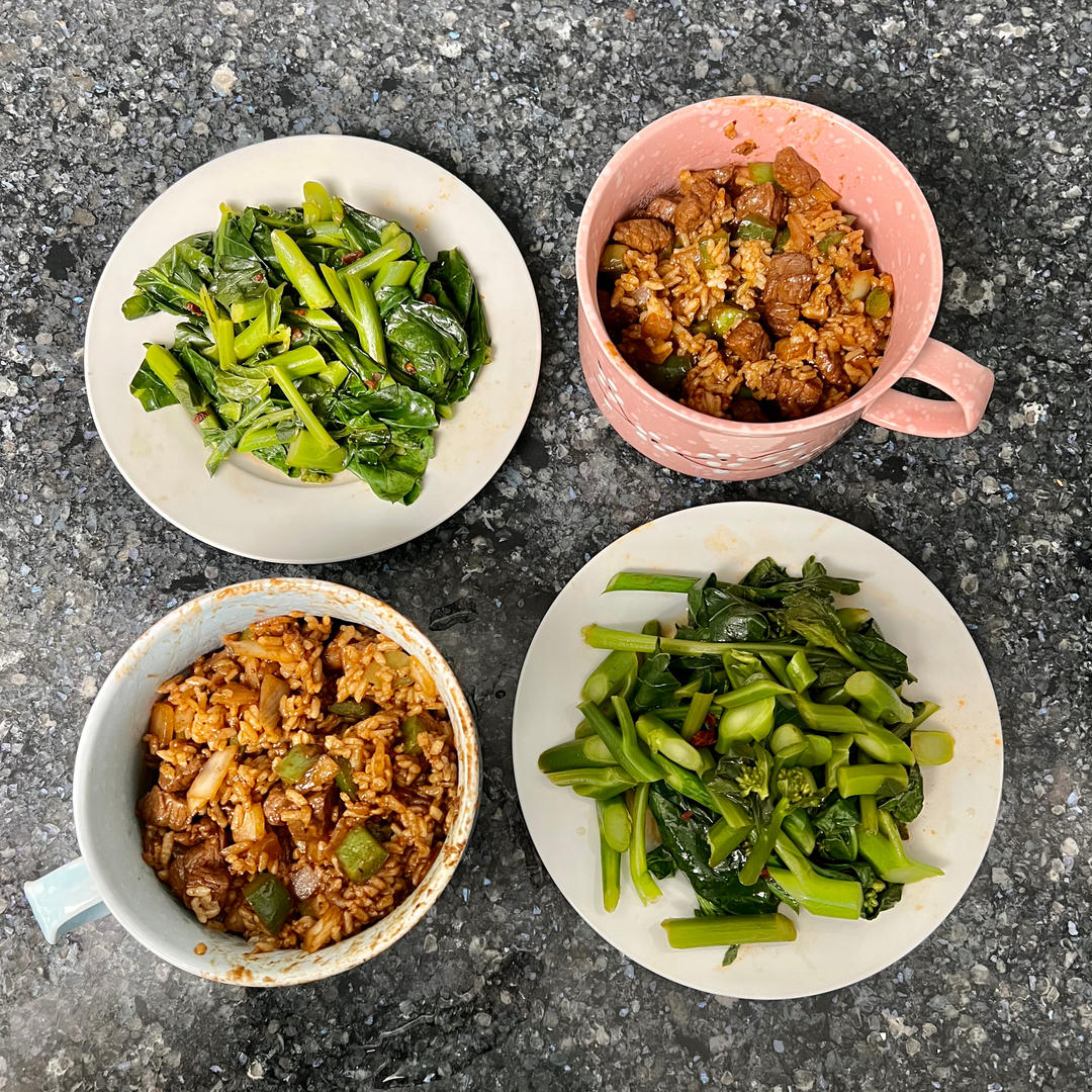 黑椒牛肉炒饭