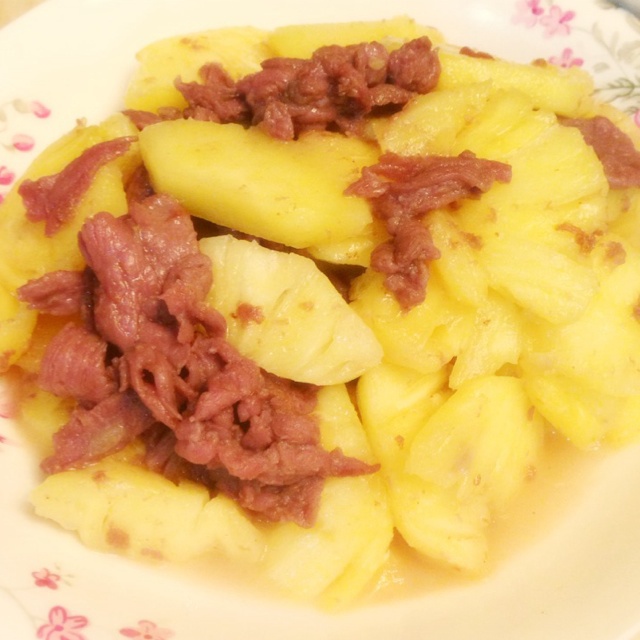 菠萝炒牛肉