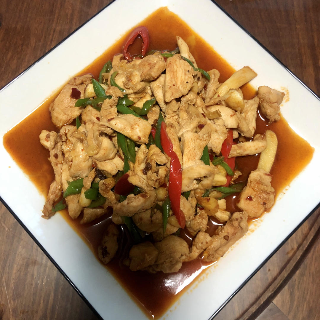 小炒鸡肉～青椒