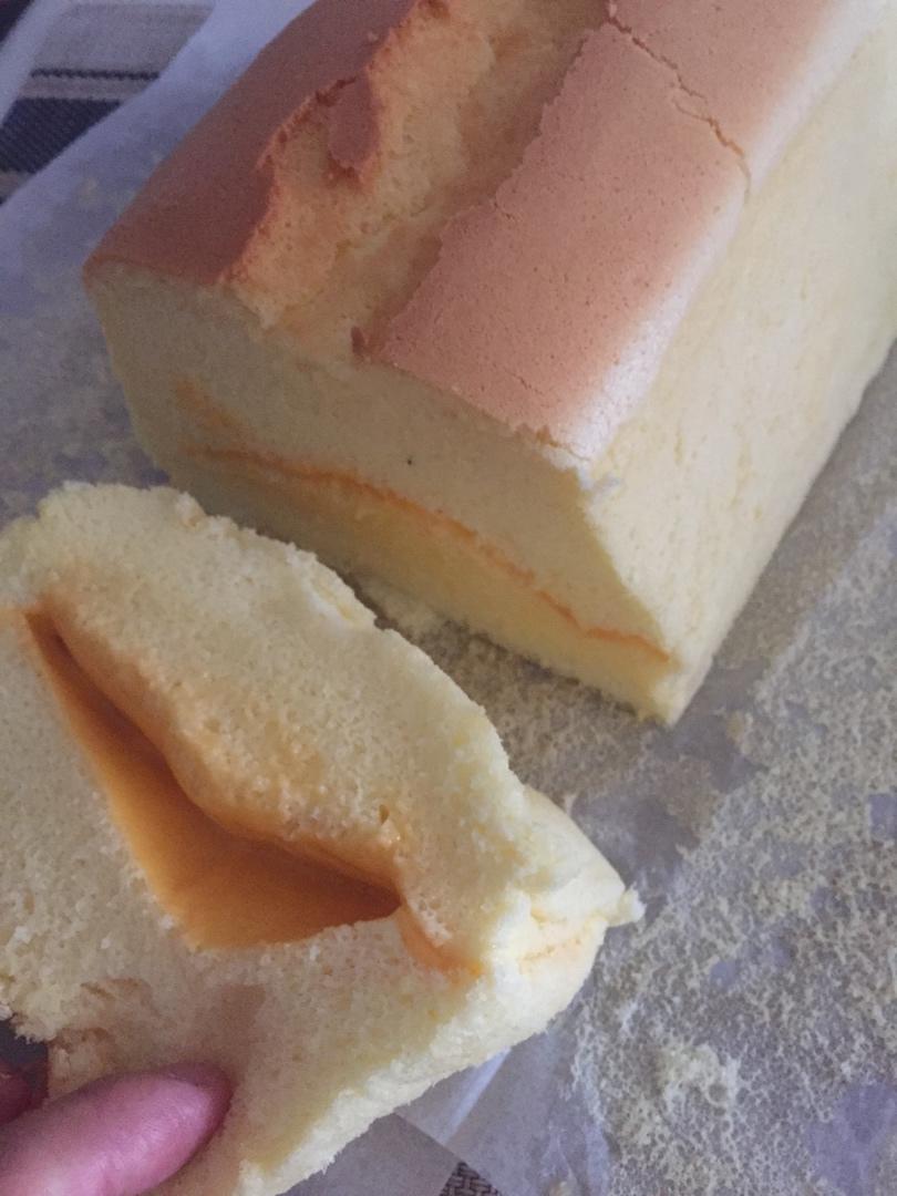 堪比柯基屁股
爆浆芝士🧀古早蛋糕