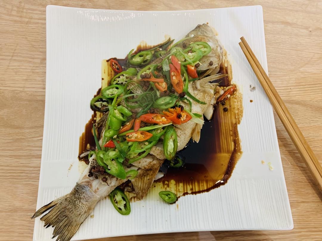 清蒸鲈鱼，三步搞定！