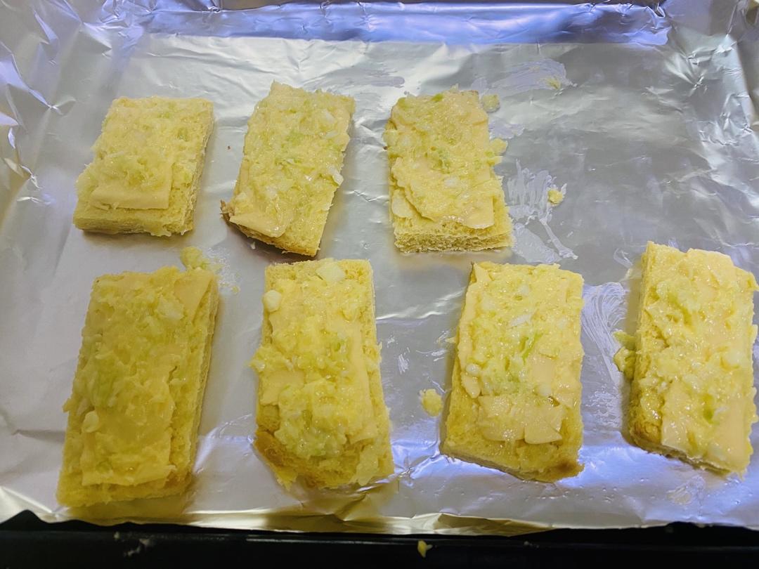 蒜香烤面包片