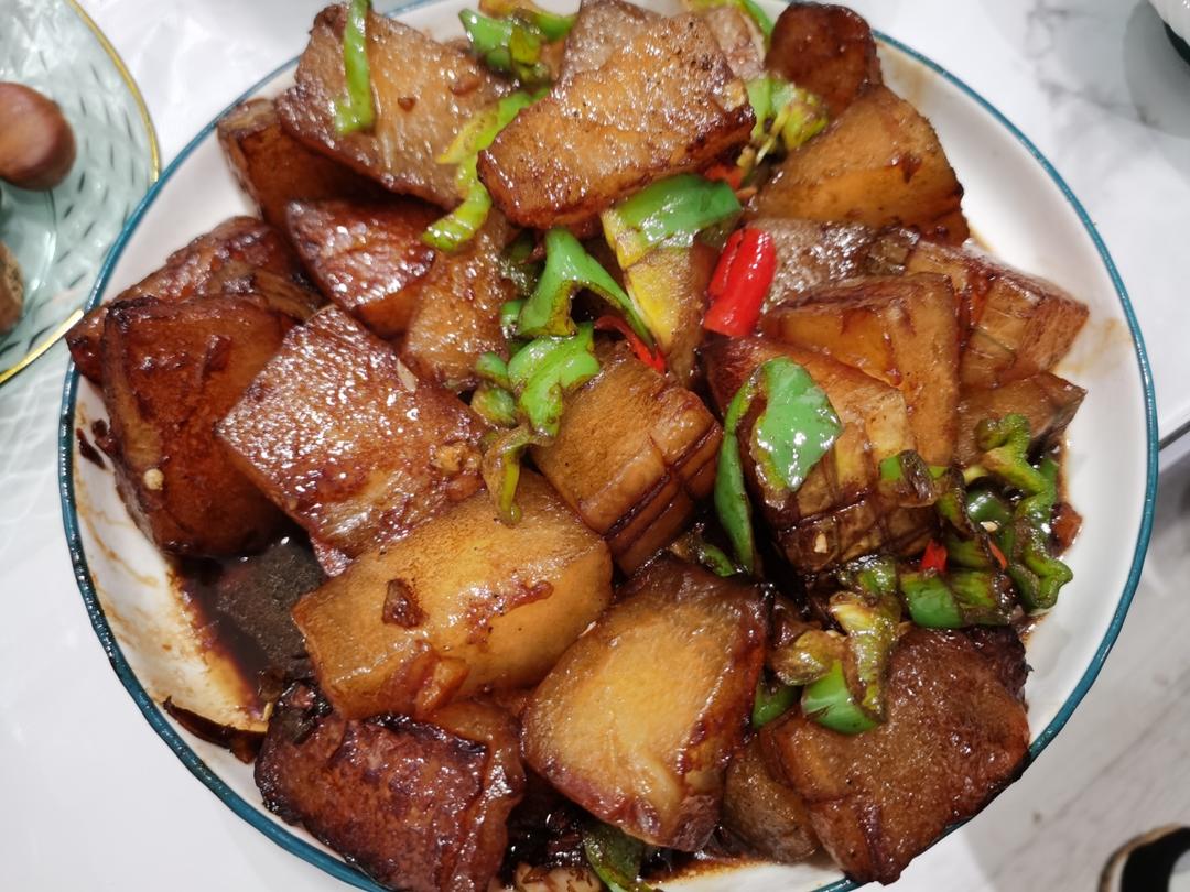 红烧冬瓜最完美做法，不加一滴水，瞬间秒杀红烧肉