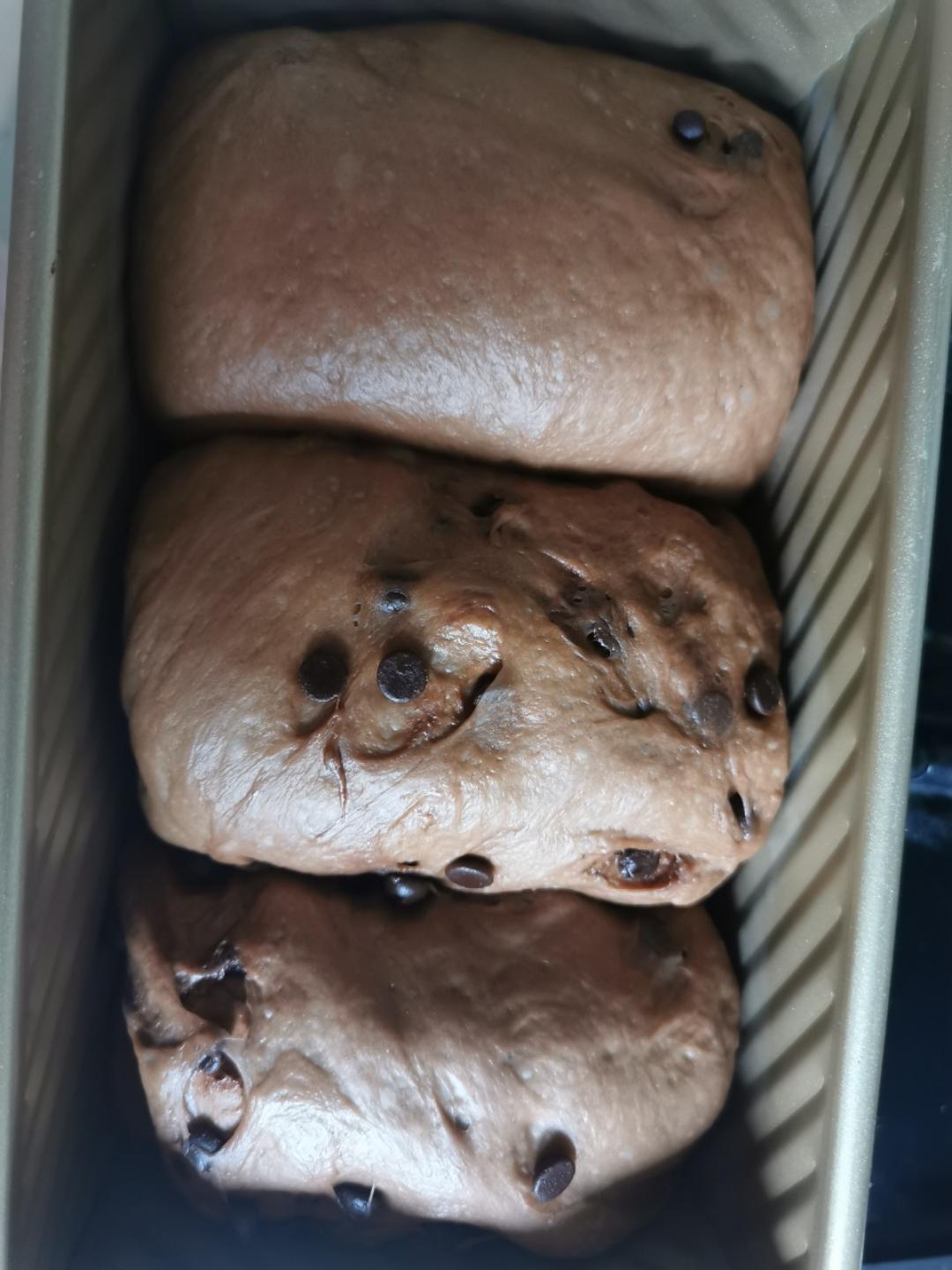 巨~巨好吃的巧克力奶油吐司