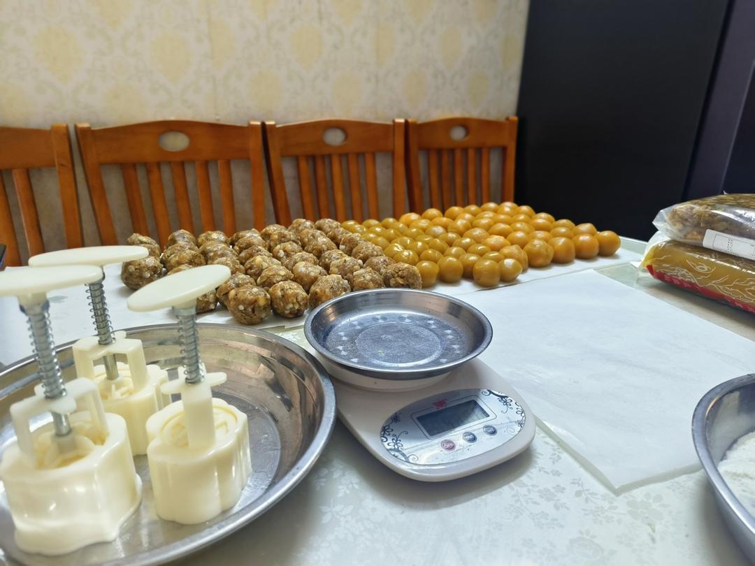 广式五仁月饼