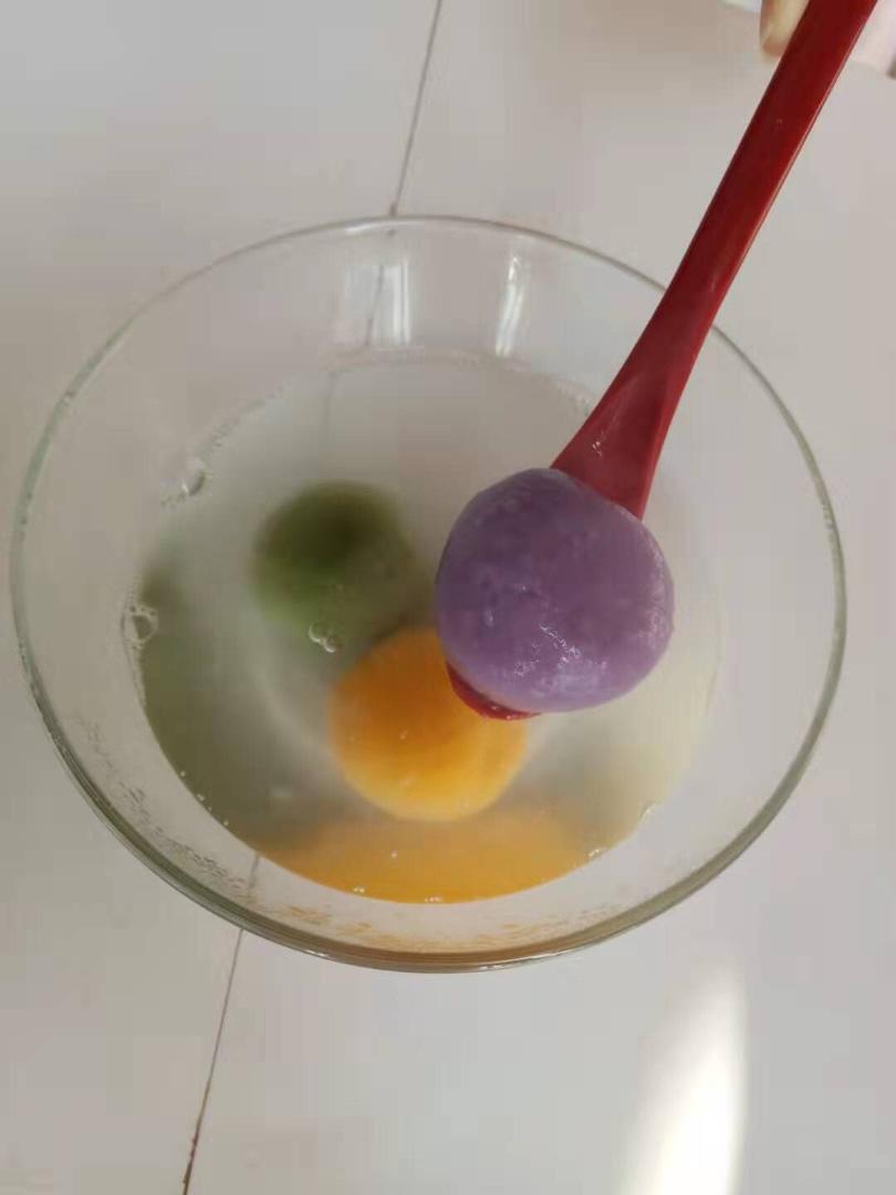 汤圆元宵酸甜香糯炫彩汤圆