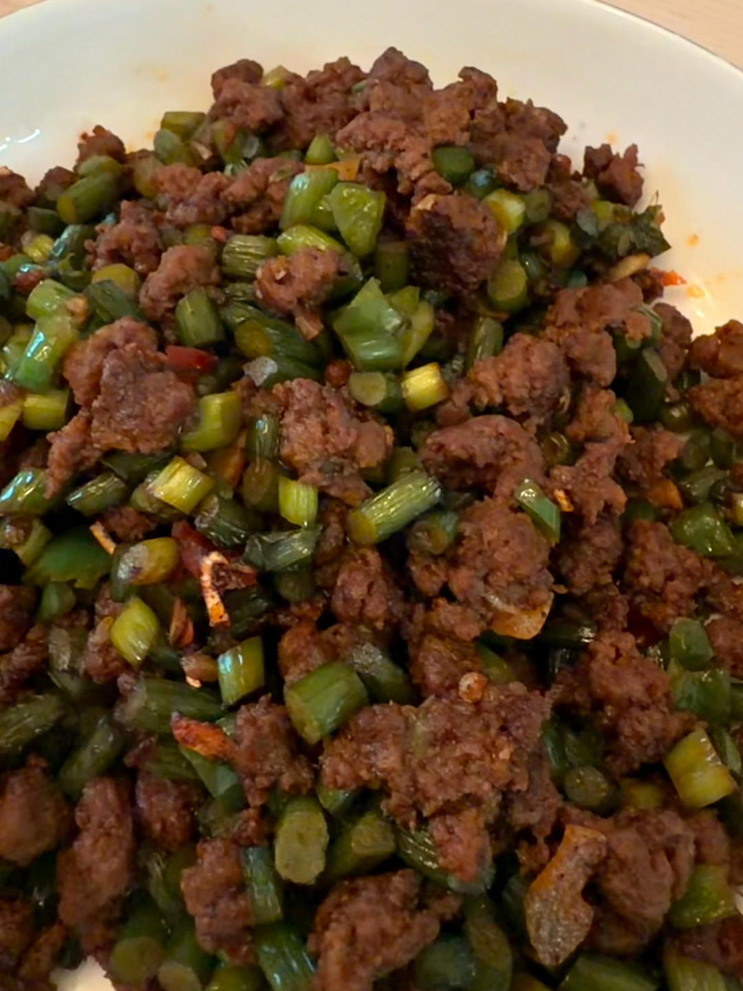 蒜苔炒肉末，三碗米饭都不够吃