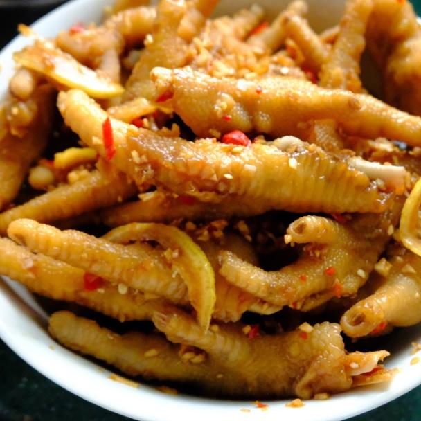 绝对不会后悔的酸辣鸡爪